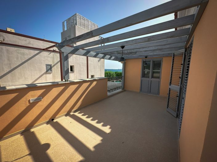 Image No.21-3 Bed House for sale