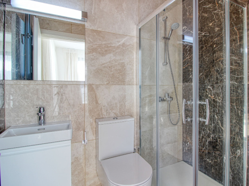 Image No.3-3 Bed House for sale