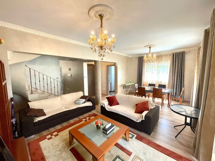 Image No.1-3 Bed House for sale