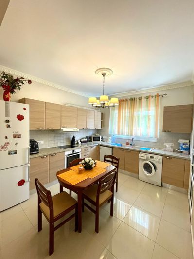 Image No.14-3 Bed House for sale