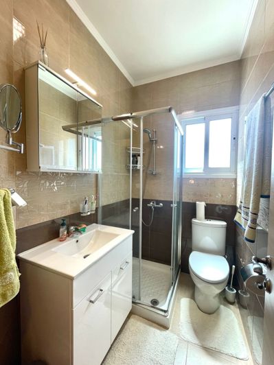 Image No.6-3 Bed House for sale