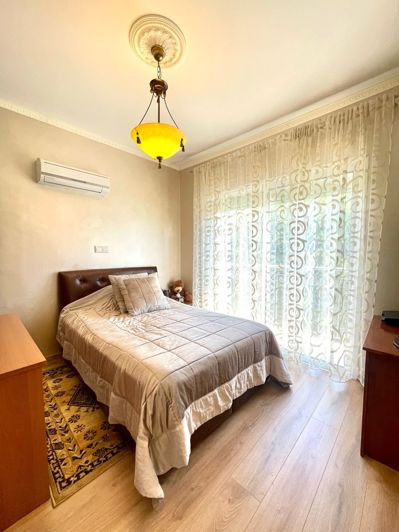 Image No.9-3 Bed House for sale