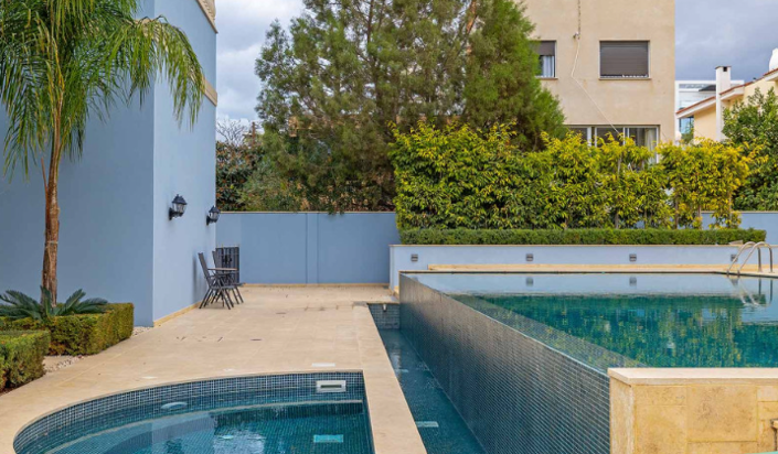 Image No.10-3 Bed Apartment for sale