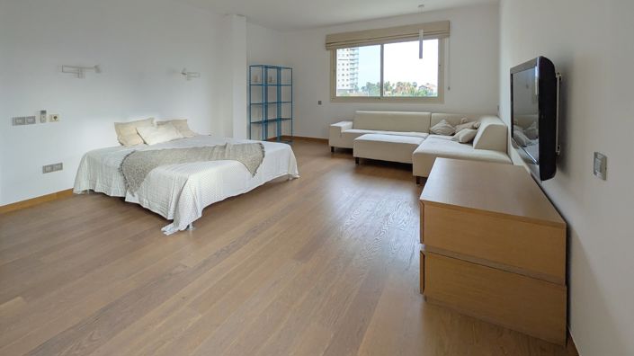 Image No.14-3 Bed Apartment for sale