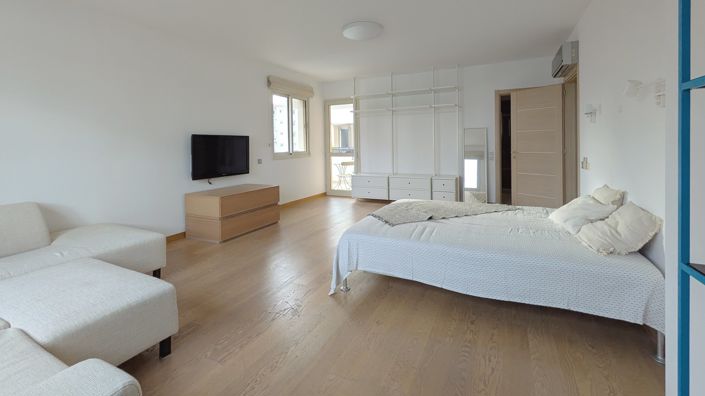 Image No.15-3 Bed Apartment for sale