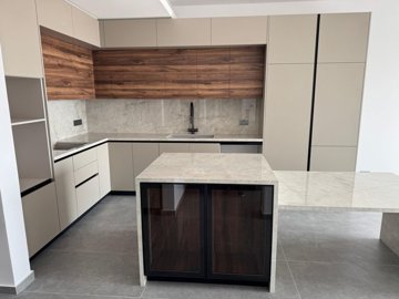 2b033d8d-14d0-4c42-826a-e4a8eac50a49