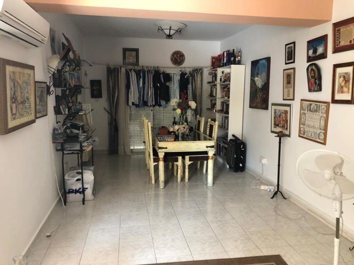 Image No.6-3 Bed House for sale