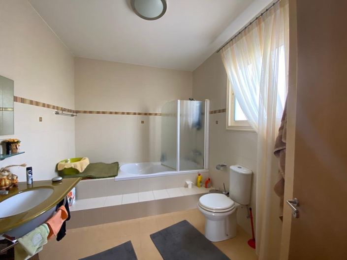 Image No.17-5 Bed Villa for sale