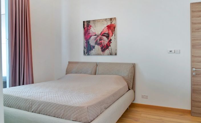 Image No.12-3 Bed Apartment for sale