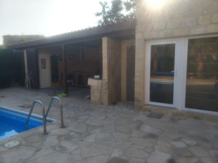 Image No.7-5 Bed House for sale