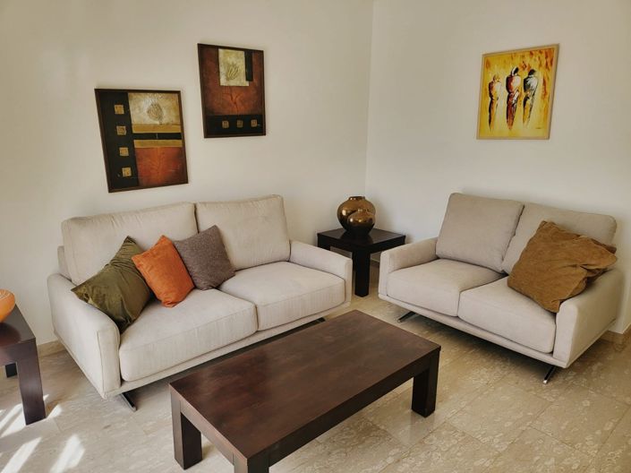 Image No.7-3 Bed House for sale