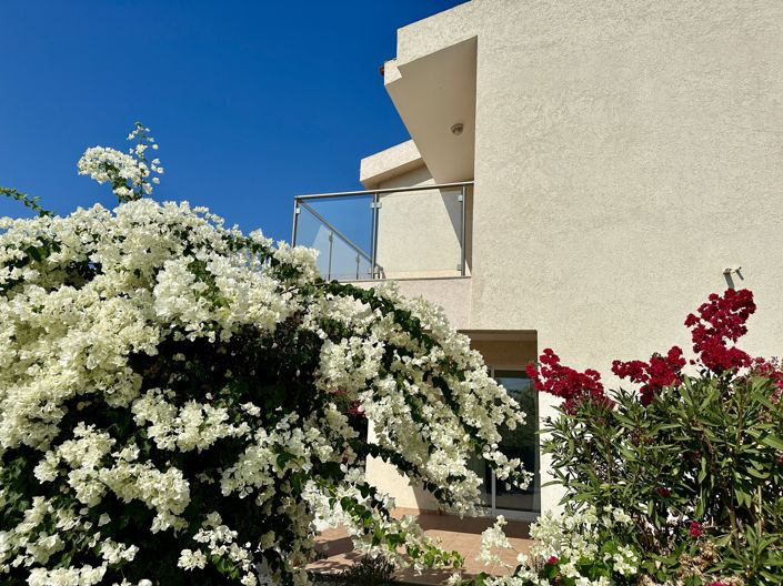 Image No.7-3 Bed Villa for sale