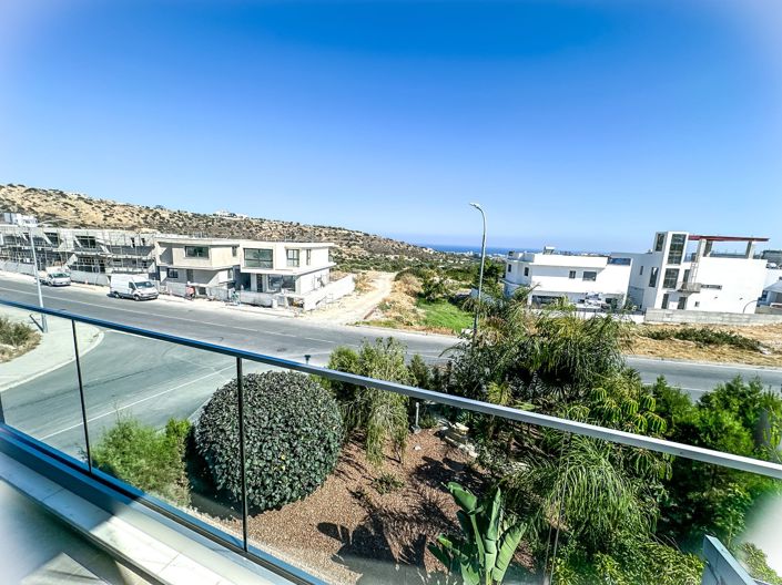 Image No.10-4 Bed House for sale