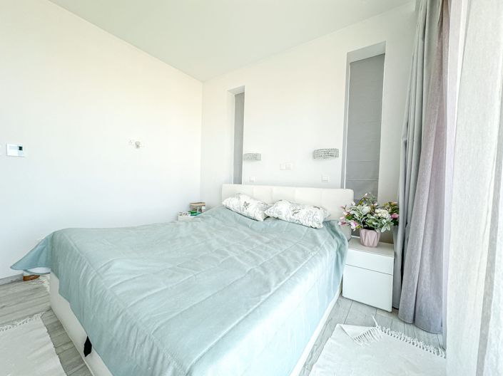 Image No.11-4 Bed House for sale