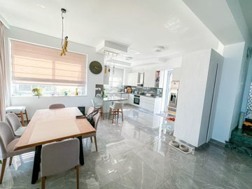 0c8796da-ce79-4cb5-b317-77ceca07d250