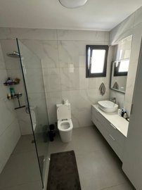 8f4d8828-4319-4edc-8910-7b15e9931757