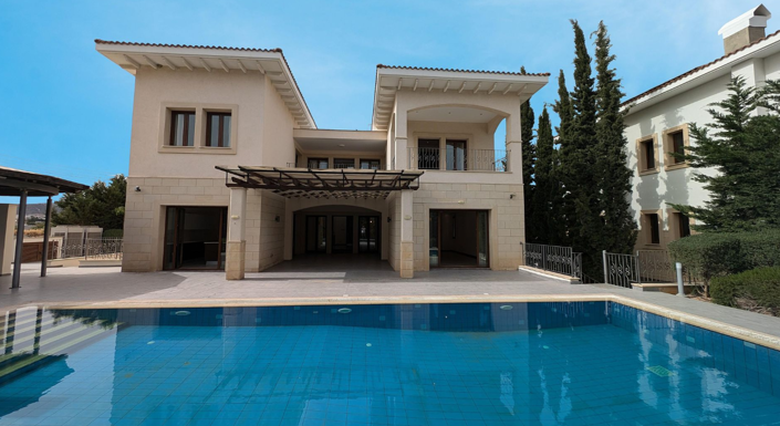 Image No.1-5 Bed House for sale