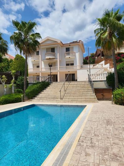 Image No.1-4 Bed House for sale