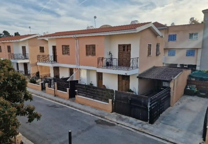 Image No.1-3 Bed House for sale