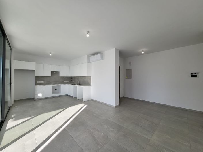 Image No.1-3 Bed Apartment for sale