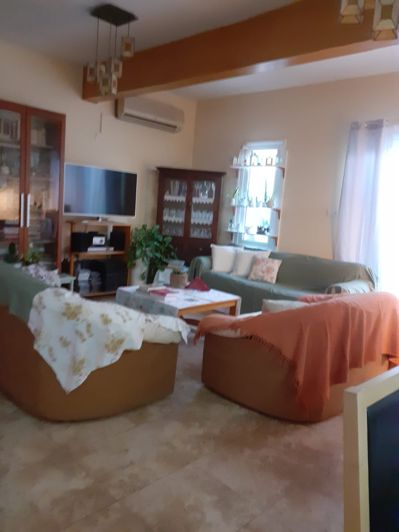 Image No.3-Maison de 4 chambres à vendre à Agios Athanasios