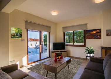 1026c9bb-5bf0-489d-8d62-2d5a19e751d4