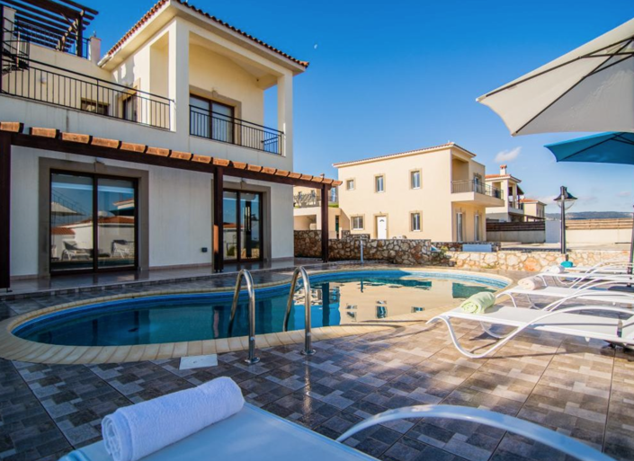 Image No.10-Bungalow de 5 chambres à vendre à Neon Chorion