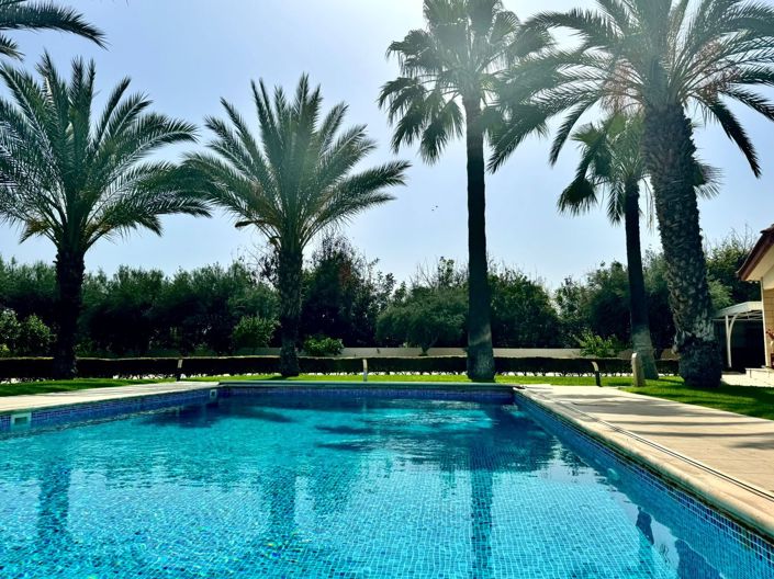 Image No.16-5 Bed House for sale