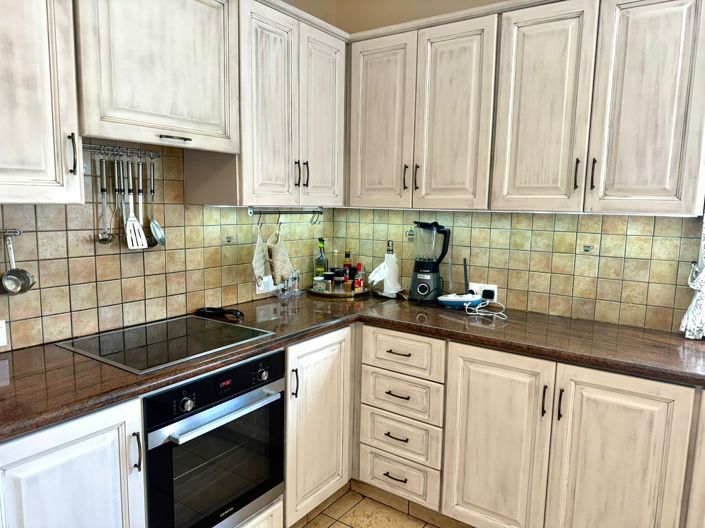 Image No.25-5 Bed House for sale