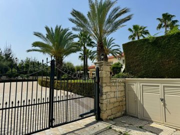 c5047f87-c892-4ff6-8f21-2ceefd812167