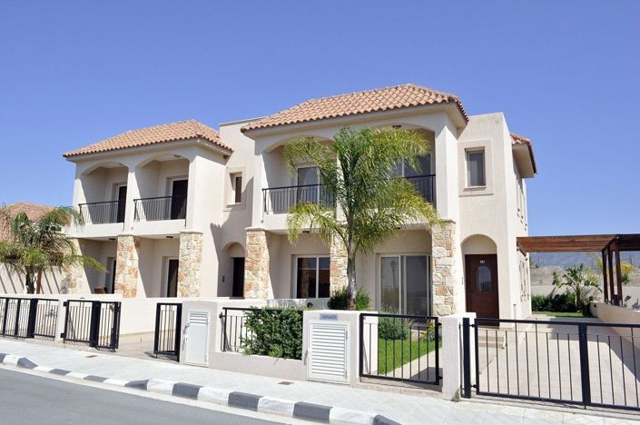 Image No.11-3 Bed House for sale