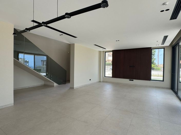 Image No.10-Maison de 4 chambres à vendre à Agios Athanasios