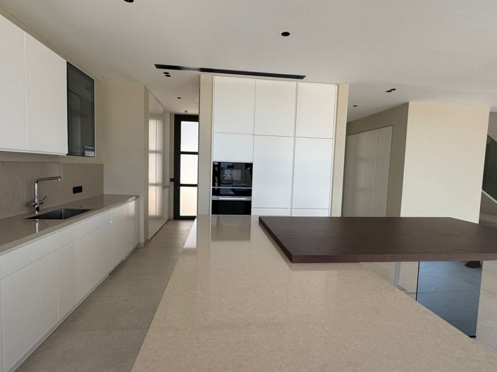 Image No.3-Maison de 4 chambres à vendre à Agios Athanasios