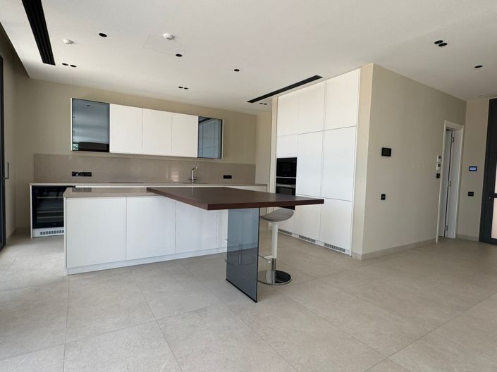 Image No.4-Maison de 4 chambres à vendre à Agios Athanasios