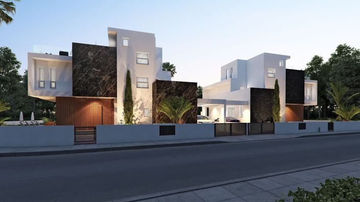 Image No.1-4 Bed House for sale
