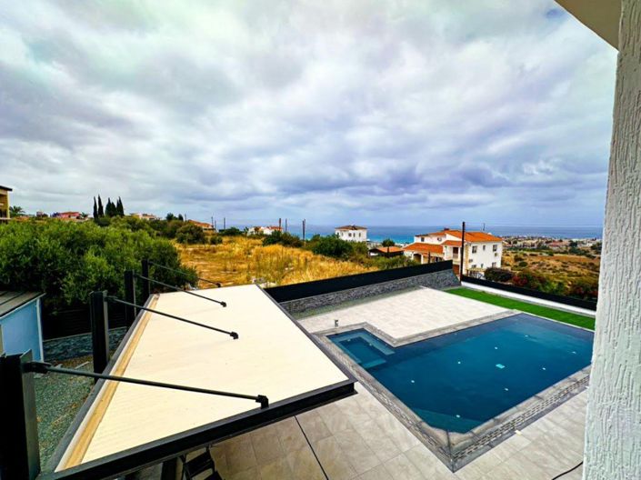 Image No.9-Maison de 8 chambres à vendre à Peyia