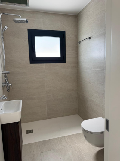 Image No.4-Commercial à vendre à Agios Athanasios