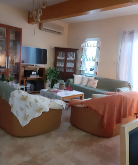 Image No.1-3 Bed House for sale