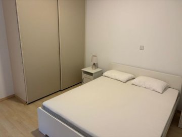5fa3d558-cecc-4205-8fea-3d26d6c90688
