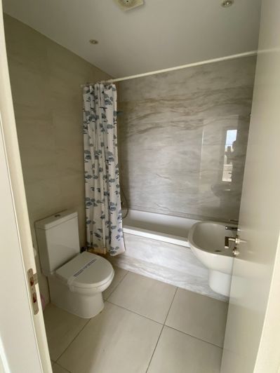 Image No.7-2 Bed House for sale