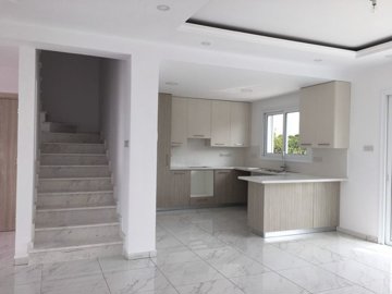 87560f00-ccf5-463b-bfa6-c37163a805e5