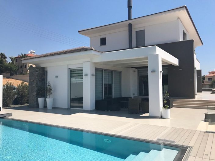 Image No.1-6 Bed House for sale