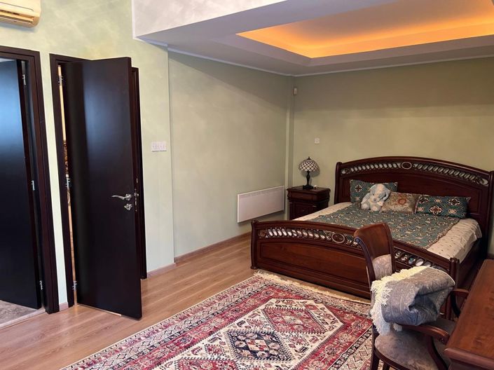 Image No.18-5 Bed Villa for sale