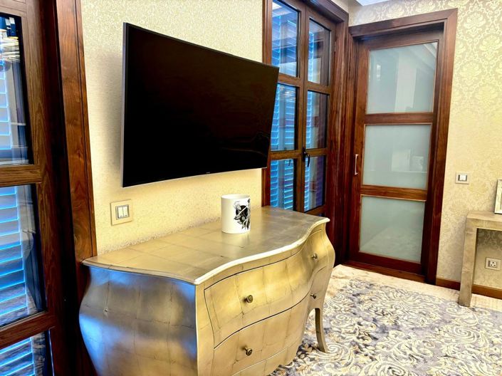 Image No.14-8 Bed House for sale