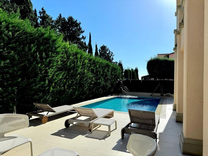 Image No.28-8 Bed House for sale