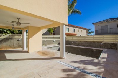 0ab5a13c-8209-4aa2-a987-7e8c90a6e76e