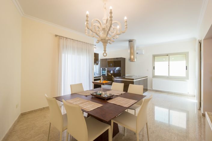 Image No.6-Maison de 4 chambres à vendre à Agios Athanasios