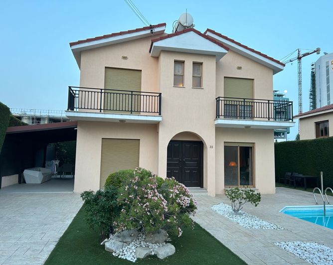 Image No.1-4 Bed House for sale
