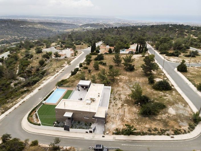 Image No.9-4 Bed House for sale