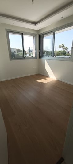 Image No.10-3 Bed House for sale